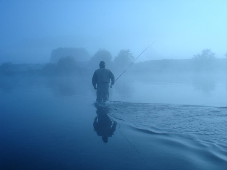 One morning in the Quillen River. It was dawning, the fog 