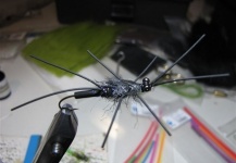 Fly-tying for Brown trout -  Image shared by Oscar Guevea – Fly dreamers