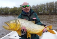 Sergio Astegiano 's Fly-fishing Picture of a Golden Dorado – Fly dreamers 