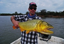 Santiago Ramos 's Fly-fishing Picture of a Golden Dorado – Fly dreamers 