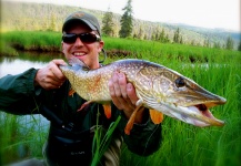 Brian Michelotti Kirk Hoover 's Fly-fishing Catch of a Pike – Fly dreamers 