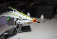 Fly-tying for Brown trout -  Image shared by Oscar Guevea – Fly dreamers