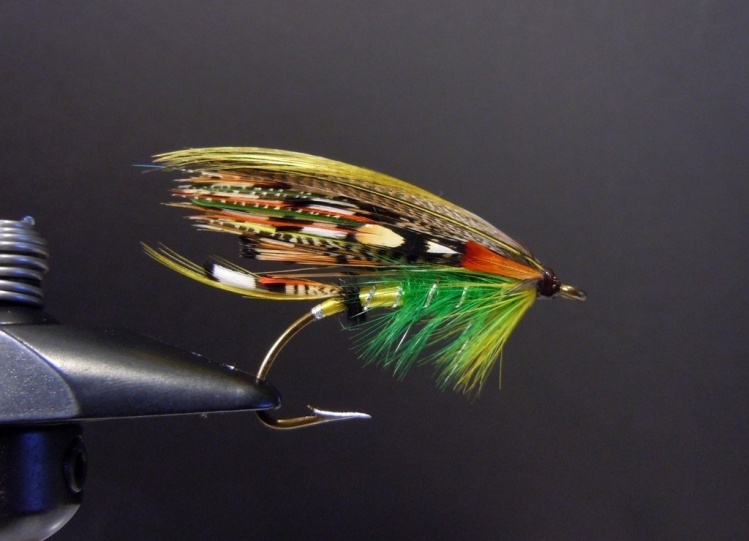The Green Highlander mixed wing size 1