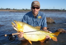 Patrick Brown 's Fly-fishing Picture of a Golden Dorado – Fly dreamers 