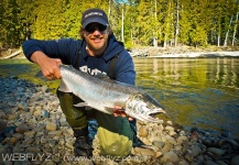  Fotografía de Pesca con Mosca de Salmón Coho por Luke Saffarek – Fly dreamers 