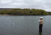  Fotografía de Situación de Pesca con Mosca por Gabriel Terrasanta – Fly dreamers