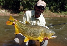 Alejandro Bianchetti 's Fly-fishing Picture of a Golden Dorado – Fly dreamers 