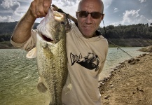  Fotografía de Pesca con Mosca de Bass de boca grande - Lubina Negra compartida por Arturo Monetti – Fly dreamers