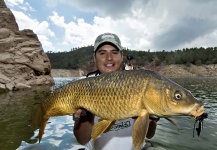 Arturo Monetti 's Fly-fishing Image of a Carp – Fly dreamers 