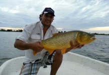  Foto de Pesca con Mosca de Dorado por Gabriel Salas – Fly dreamers 