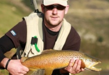Jason Stuart 's Fly-fishing Catch of a Brown trout – Fly dreamers 