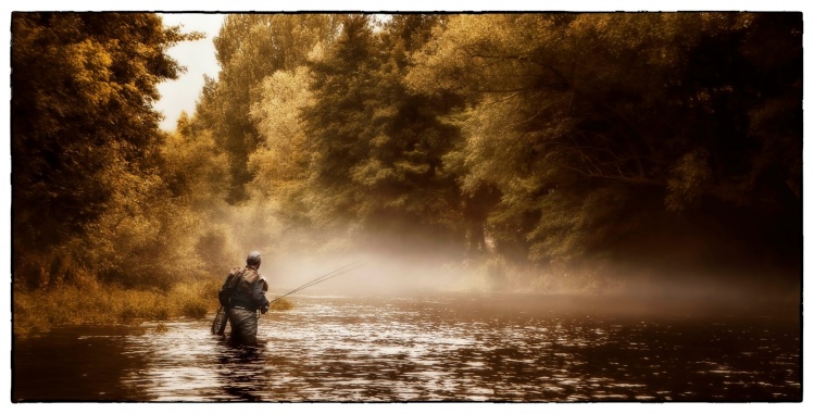 Ese instante de incertidumbre al comenzar una jornada de pesca en los Pirineos