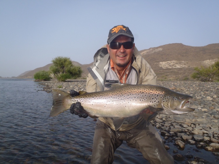 las truchas del limay medio,una exoeriencia unica