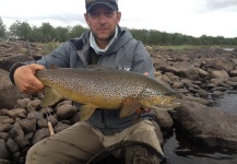  Fotografía de Pesca con Mosca de Trucha marrón compartida por Kai Finbråten – Fly dreamers