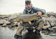  Fotografía de Pesca con Mosca de Trucha marrón compartida por Kai Finbråten – Fly dreamers