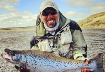 Kid Ocelos 's Fly-fishing Photo of a Sea-Trout – Fly dreamers 