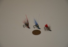 Moscas atadas en anzuelos dobles (salar hooks)