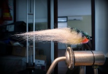 Cool Fly-tying Pic shared by Martin Altamirano 