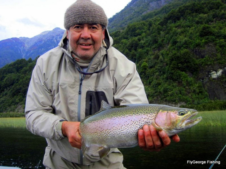 Lago Yelcho tomada con Streamers tipo Puye