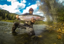 Andrew Hardingham 's Fly-fishing Catch of a Steelhead – Fly dreamers 