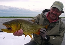 Matias Sabatini 's Fly-fishing Picture of a Golden Dorado – Fly dreamers 