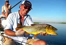 Matias Sabatini 's Fly-fishing Image of a Golden Dorado – Fly dreamers 