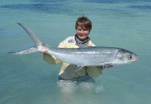 Tom Hradecky 's Fly-fishing Catch of a Milkfish – Fly dreamers 