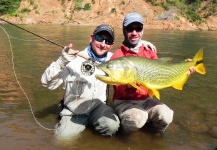 Lalo Dela Croce 's Fly-fishing Image of a Golden Dorado – Fly dreamers 