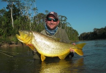 Lalo Dela Croce 's Fly-fishing Photo of a Golden dorado – Fly dreamers 