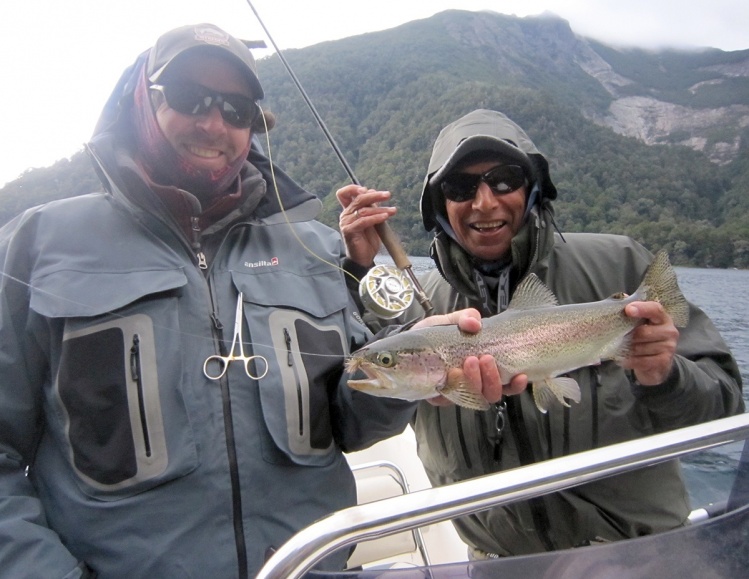 La pesca también fue dificil, el viento y la lluvia lo complico.Febrero 2014