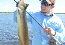  Fotografía de Pesca con Mosca de Arawana por Leonardo Sousa – Fly dreamers 