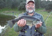  Fotografía de Pesca con Mosca de Bass de boca grande - Lubina Negra por LUIS SÁNCHEZ ANAYA – Fly dreamers