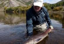 Fly-fishing Pic of Taimen shared by Dave McCoy – Fly dreamers 