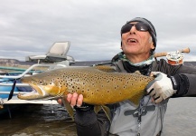  Captura de Pesca con Mosca de Trucha marrón por Rudesindo Fariña – Fly dreamers