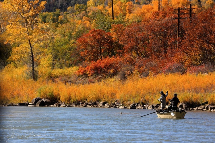 Fall in Colorado or anywhere in the Rockies for that matter is vibrant with color making for spectacular surroundings on the water.