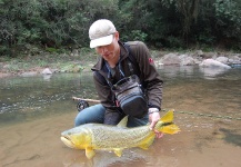 Alejandro Haro 's Fly-fishing Image of a Golden Dorado – Fly dreamers 