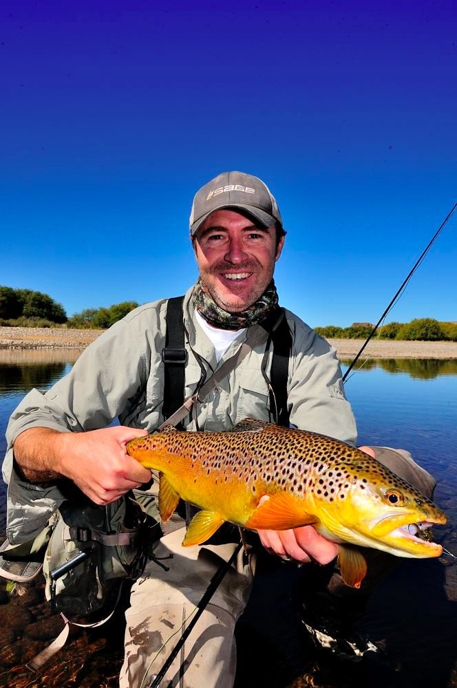 Guide, Pablo Zaleski, with a nice Patagonia brown.