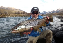  Fotografía de Pesca con Mosca de Trucha marrón por La Vaguada  Fly Fishing – Fly dreamers