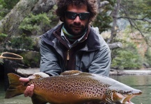 Alfonso Aragon 's Fly-fishing Image of a Brown trout – Fly dreamers 