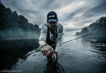  Fotografía de Pesca con Mosca de Grayling por Arek Kubale – Fly dreamers 