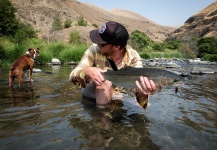  Fotografía de Pesca con Mosca de Steelhead por Andrew Hardingham – Fly dreamers 