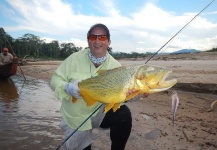 Guillermo Hermoso 's Fly-fishing Catch of a Salminus maxillosus – Fly dreamers 