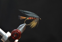 Cool Fly-tying Pic by Matias Castro 