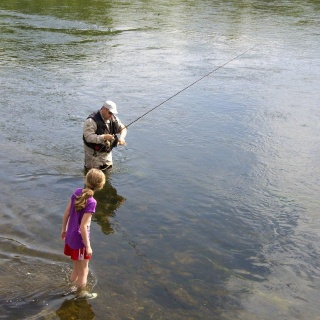 River Suir Nymphing Demo - interested kid!!!