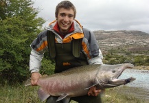Rodri Casagrande 's Fly-fishing Catch of a King salmon – Fly dreamers 