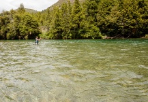  Situación de Pesca con Mosca de Trucha arcoiris– Foto por Sebastian Prato en Fly dreamers