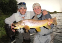  Fotografía de Pesca con Mosca de Trucha marrón por Gaston Ambrosino – Fly dreamers 