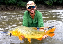 Pablo Nicolás Chapero 's Fly-fishing Picture of a Golden Dorado – Fly dreamers 