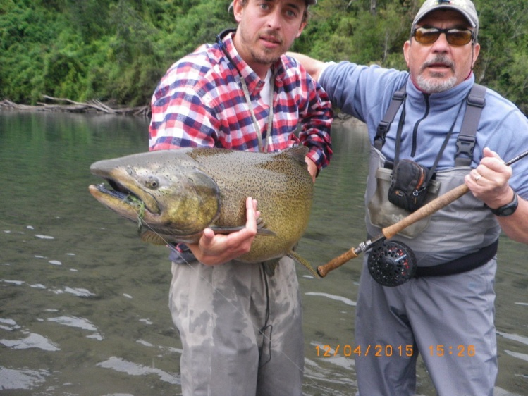 que mejor pescar un chinook!!!! con mi viejo al lado!!! gracias!!!