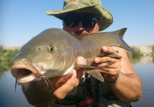  Fotografía de Pesca con Mosca de Barbo por Rafa Garcia – Fly dreamers